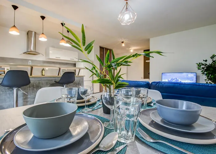 Le Reve Bleu - 2 Avec Balcon & Parking Gratuit